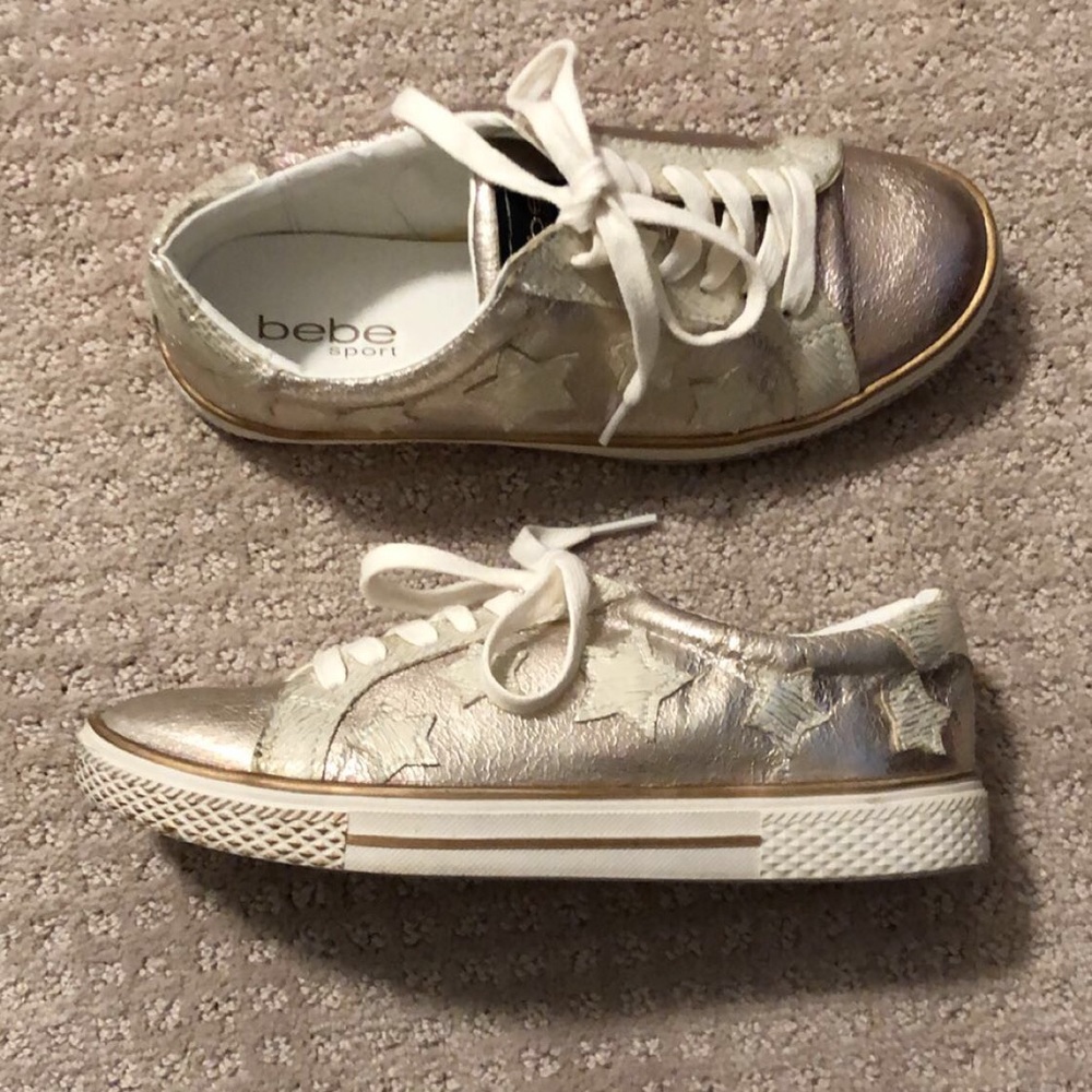 Metallic sneaker